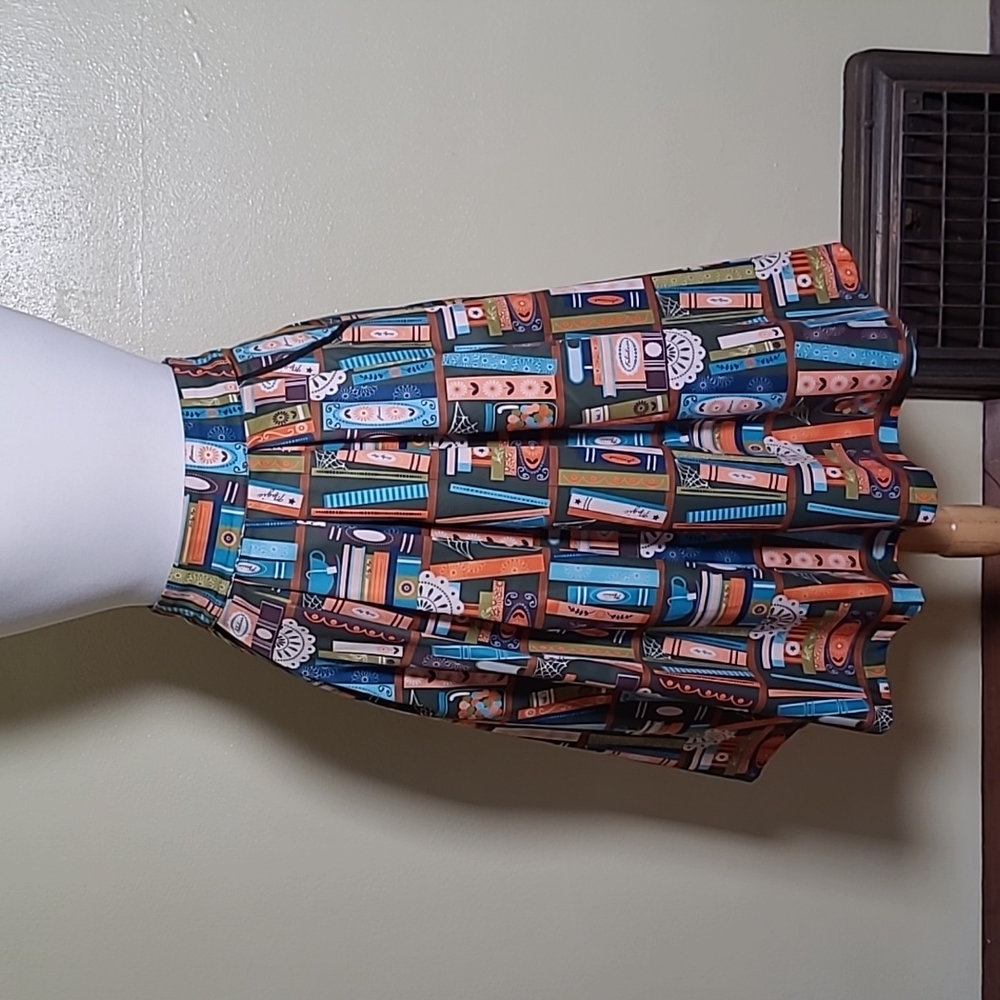 Lindy Bop Book skirt size 6